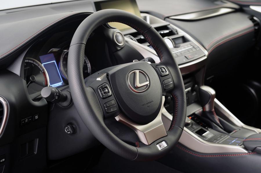  Lexus NX200t F-Sport 2014 года  (фото 57 из 84)